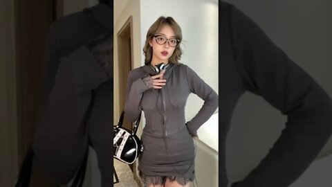 Hot Chinese Girl Dresses To Kill