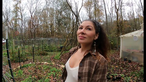 A Cold Gloomy Sunday in the Garden/VLOG