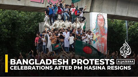 Celebrations after PM Sheikh Hasina resigns, flees Bangladesh | NE