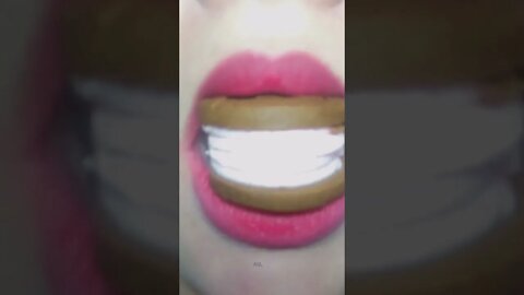 ASMR LIPS SWEET crunchy food #satisfyingasmr #mukbang #asmreating #lips #asmr #asmrfood #shorts