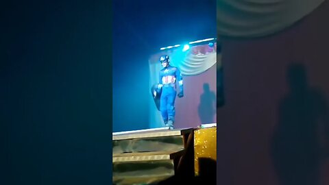 OS VINGADORES NO CIRCO DA ALEGRIA, DANÇANDO HULK, CAPITÃO AMÉRICA E HOMEM-ARANHA, LIKE 5