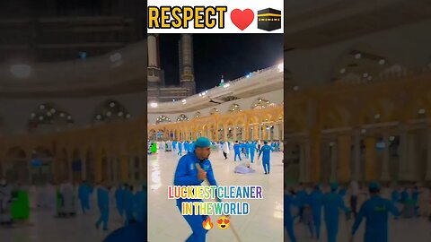 MashAllah Respect ♥️🔥🕋 | Khana E Kaaba Cleaner #viral #shorts #islamic #mecca #mecca2023 #khanakaba