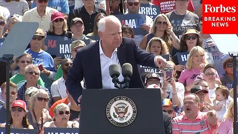 DRAMATIC MOMENT: Tim Walz Stops Rally And Calls For Help When Rally-Goer Has Medical Issue