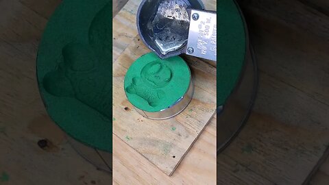 Metal Casting with Kinetic Sand #shorts #shortsfeed #kineticsand