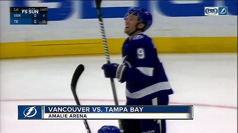 Vancouver Canucks score 4 goals in 3rd inning, beat Tampa Bay Lightning 4-1