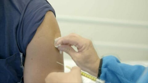 US panel endorses widespread use of Pfizer COVID-19 vaccine
