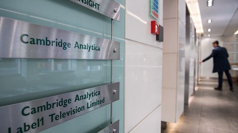 Cambridge Analytica's Acting CEO Is Stepping Down