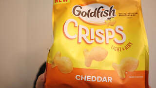 Just A Guy Review: Goldfish Crisps Cheddar
