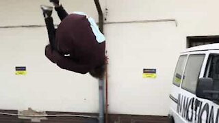 Parkour guy spectacularly jumps into car!