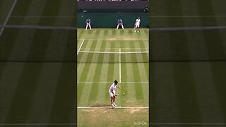 Carlos Alcaraz Smooth Racket Catch at Wimbledon
