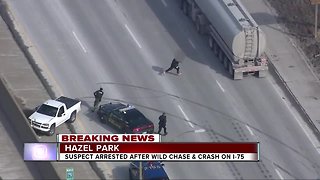 Truck carrying pooper-scooper tools leads police on chase in Detroit