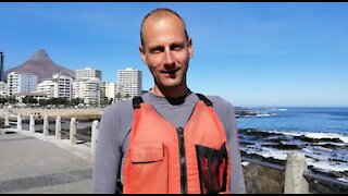 SOUTH AFRICA - Cape Town - Table Bay Kayaking (Video) (qJM)