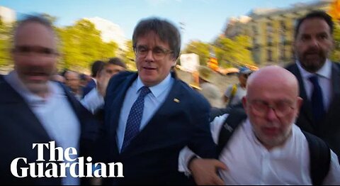 Fugitive Catalan leader Carles Puigdemont evades arrest after speech in Barcelon