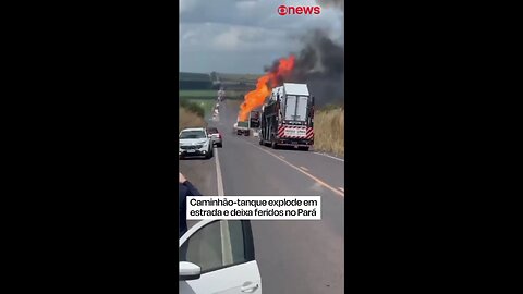 Truck explodes after collision 💥