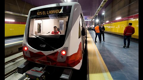 Metro de Quito inicia recorridos de prueba