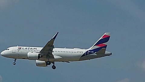 Airbus A320NEO PR-XBN vindo de Guarulhos para Manaus