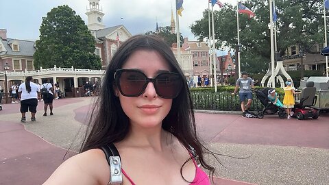 NOW LIVE FROM MAGIC KINGDOM ✨