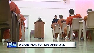 Former Browns players share wisdom with Summit County inmates