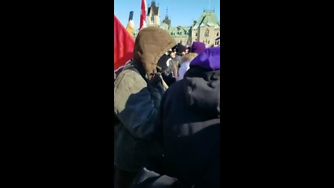 Crowd booing confederate flag in Ottawa