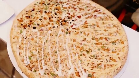 Pakistani bigest pizza
