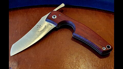 An EDC-knife and cigar cutter - all in one?