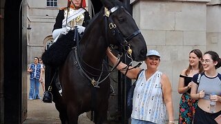 Funny moments with the horse being bity #horseguardsparade