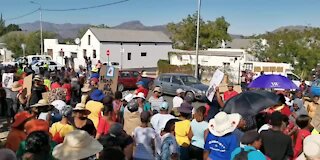 WATCH: Chaos in Tulbagh court as father, residents try to grab alleged child killer (whv)