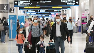 U.S. Sees Holiday Weekend Travel Rebound, Fewer Mask Mandates