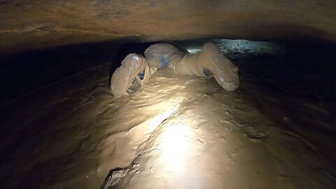 150ft Flooded Worm Tube In Petty Johns Cave
