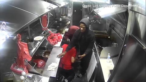 Graphic video shows taco truck robbery