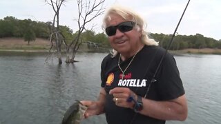 How to Fish a Grass Line with Soft Plastic!