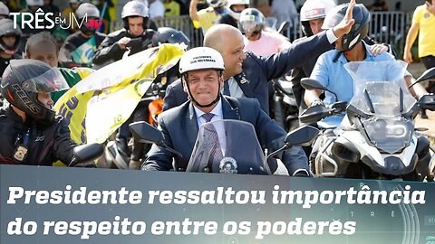 Bolsonaro fala sobre indulto de Daniel Silveira em motociata