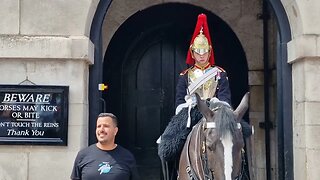 Guard keeps a watchful eye on the kid #horseguardsparade