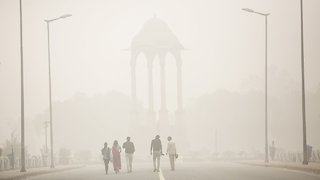 Indian Capital Covered In Toxic Smog