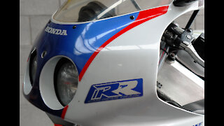 1990s Honda CBR250RR MC22 - Ep1