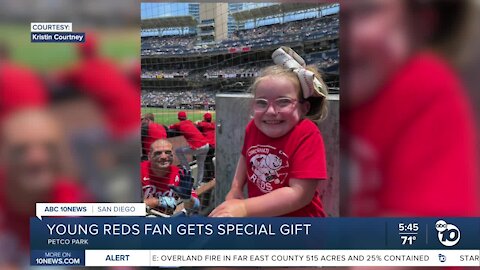 Young Reds fan gets special surprise at Petco Park