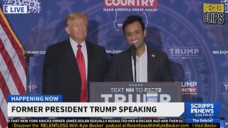 Vivek Ramaswamy endorses Trump at a New Hampshire campaign event.