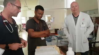 SOUTH AFRICA - Cape Town - Morning rounds at the Groote Schuur Hospital trauma wards (Video) (2XU)