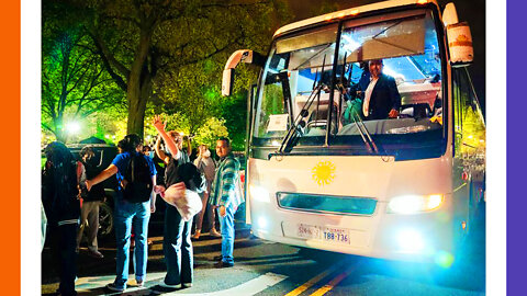 First Migrant Buses Arrive In New York