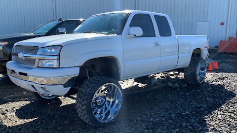 THIS LIFTED CHEVROLET SILVERADO AT THE AUCTION IS CRAZY NICE!