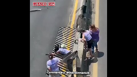 Protesters in Naucalpan, Mexico try to stop a vehicle with rope. They failed.