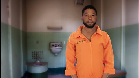 Touring Hollywood celebrity Jussie Smollett's new crib! New BALLER jail cell revealed!