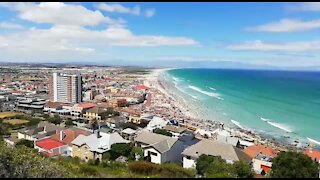 SOUTH AFRICA - Cape Town - Muizenberg Beach on New Years Day (cell phone pics &