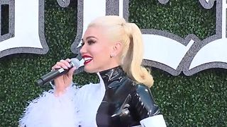 Singer Gwen Stefani kicks off Las Vegas residency