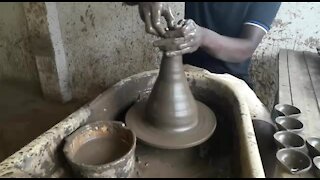 SOUTH AFRICA - Durban - Diwali celebrations clay lamps (Videos) (BRu)