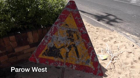 SOUTH AFRICA -Cape Town - Roll-out of optic fibre cables to households in the northern suburbs (Video) (swP)