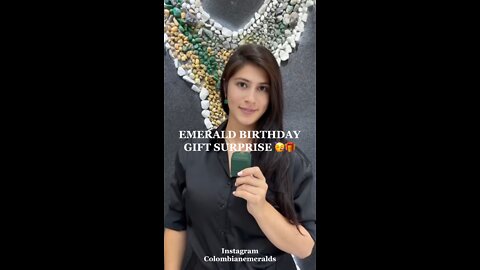 Unboxing my natural Colombian emerald birthday gift surprise 🥳🎁