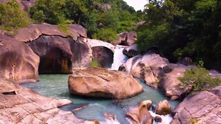 KHÁM PHÁ HỒ PISCINE -THÁC - ĐÁ VỚI ĐẠI NGÀN