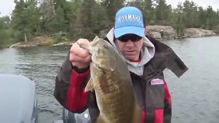 How to Catch Big Smallmouth in Cold Front Conditions