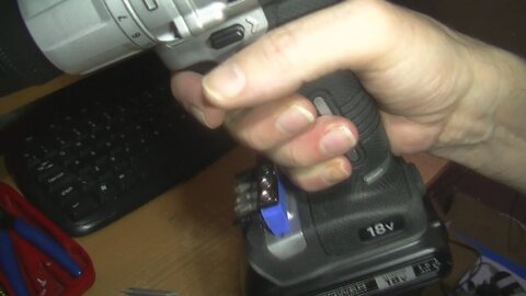 Black and Decker battery drill screwdriver bits holder. Model: BCD700S